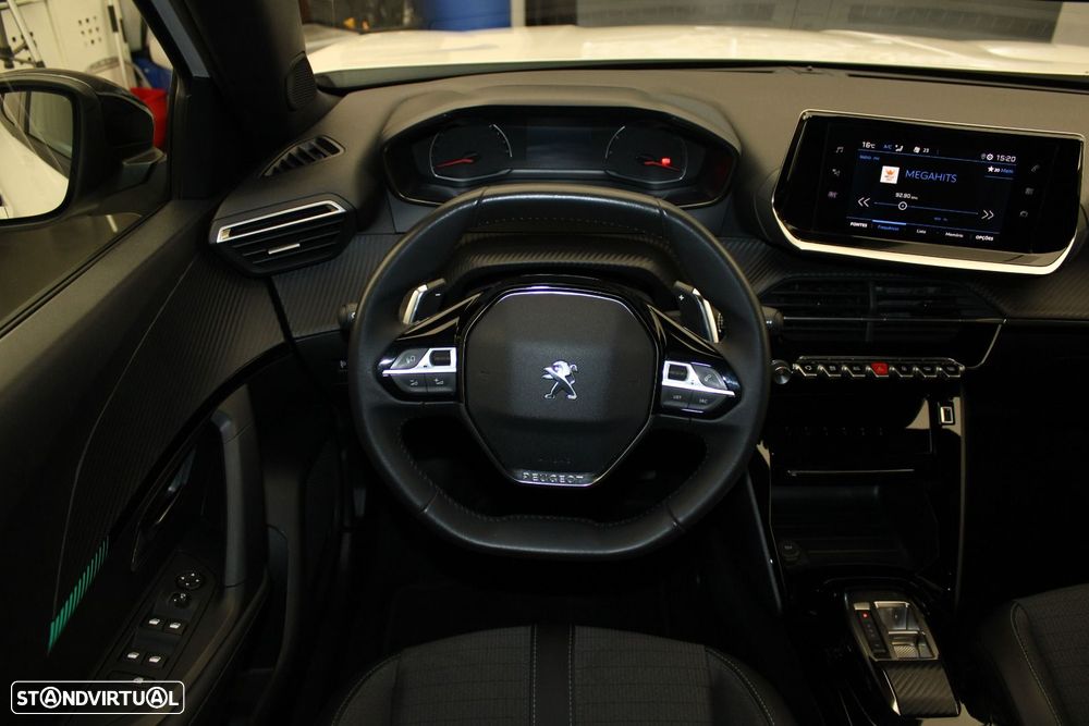 Peugeot 2008 1.5 BlueHDi Allure EAT8 - 9