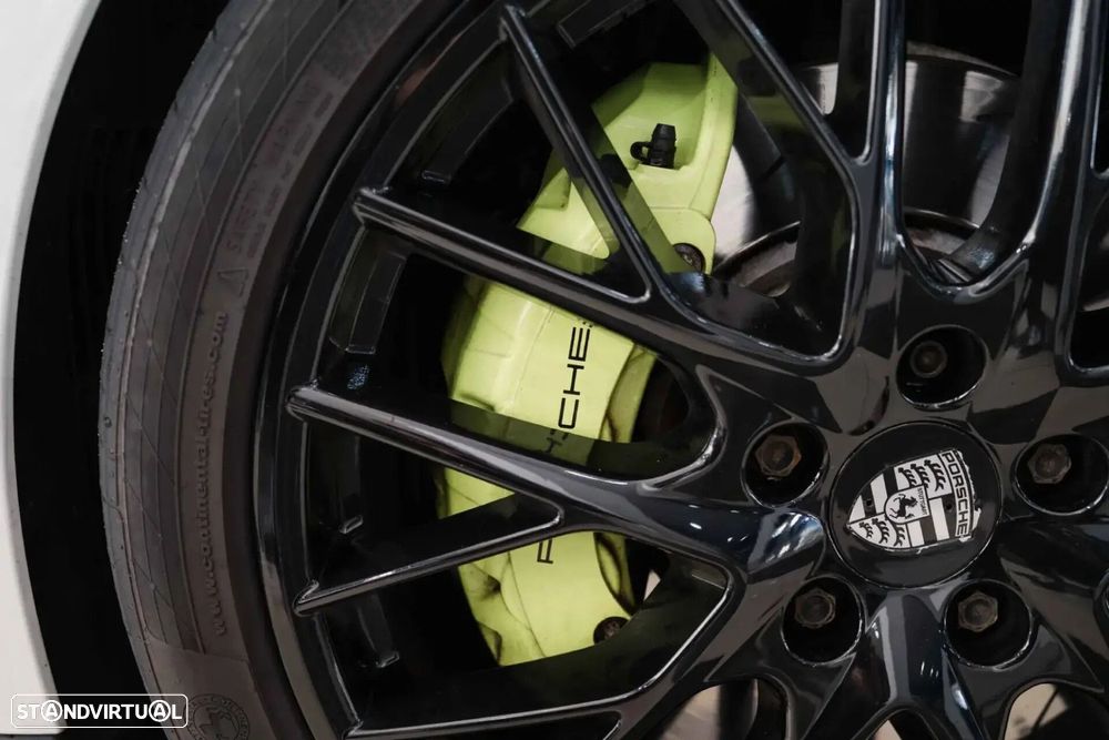 Porsche Panamera 4 E-Hybrid Platinum Edition - 8