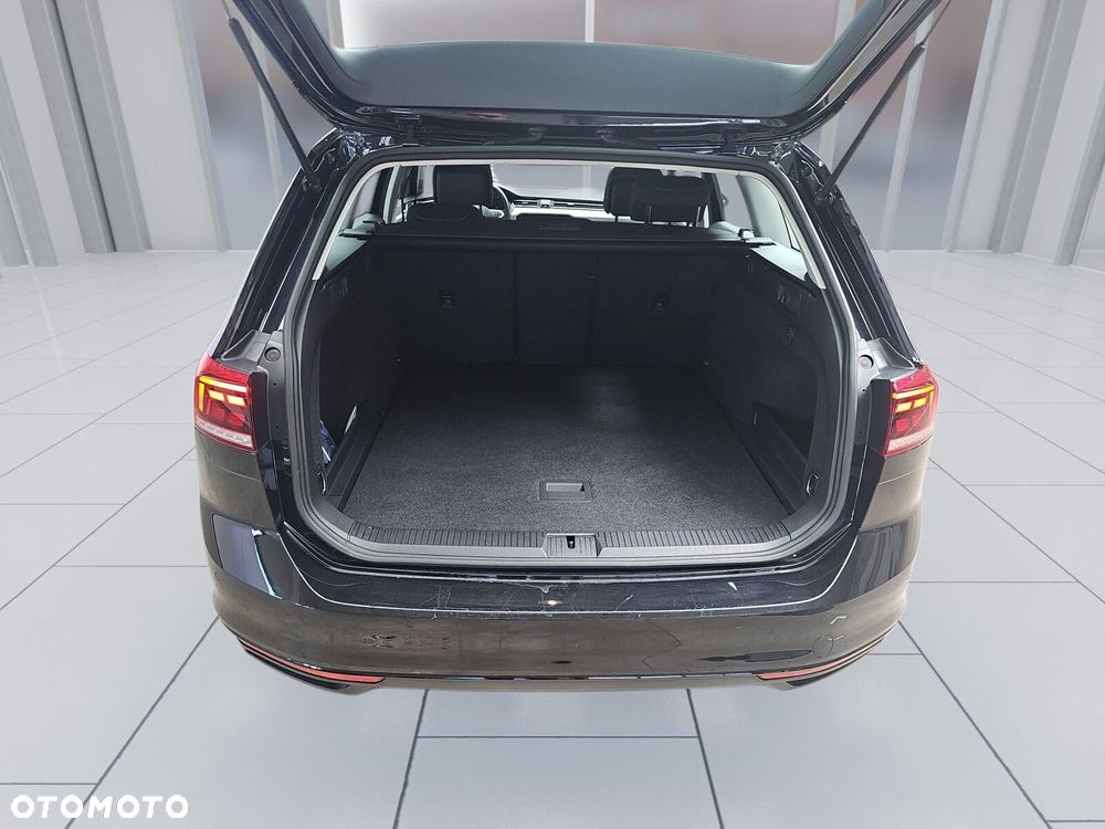 Volkswagen Passat Variant 1.5 TSI EVO Business DSG - 20