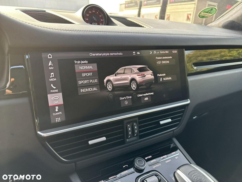 Porsche Cayenne - 23