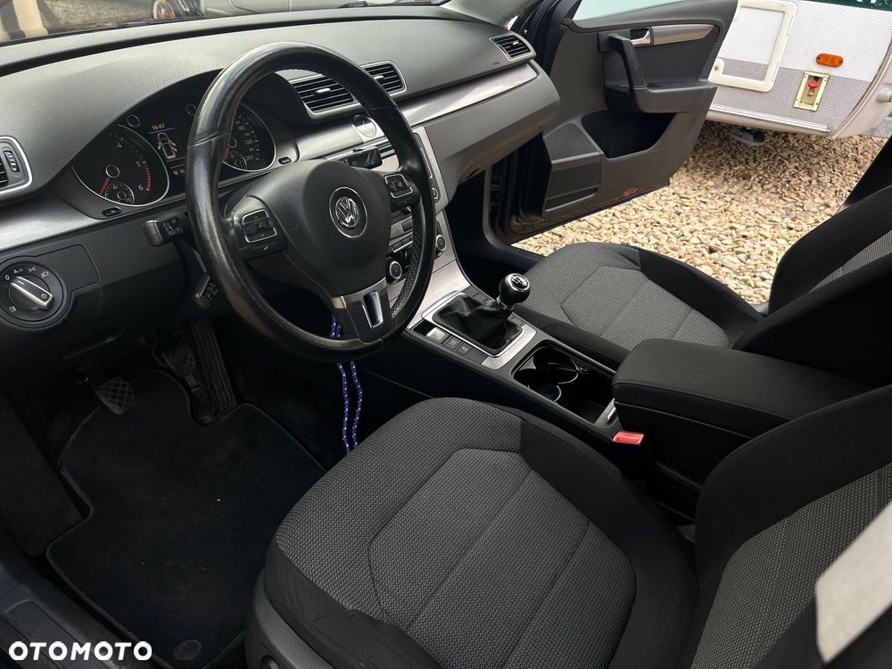 Volkswagen Passat Variant 2.0 TDI BlueMotion Technology Comfortline - 9