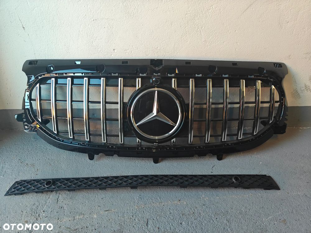 Atrapa Grill Mercedes GLA 247 kompletna - 2