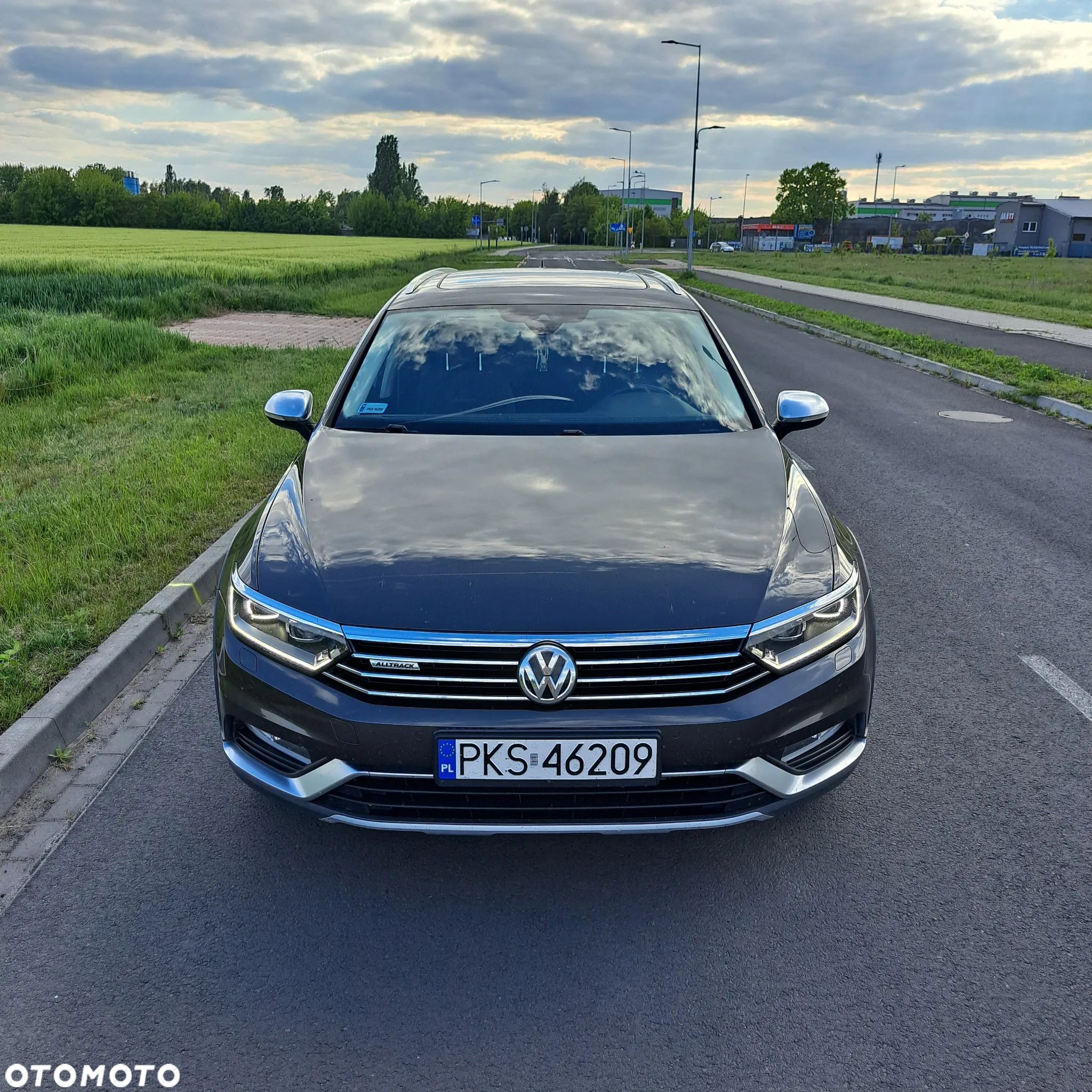 Volkswagen Passat Alltrack 2.0 TDI SCR 4Motion DSG (BMT) - 1