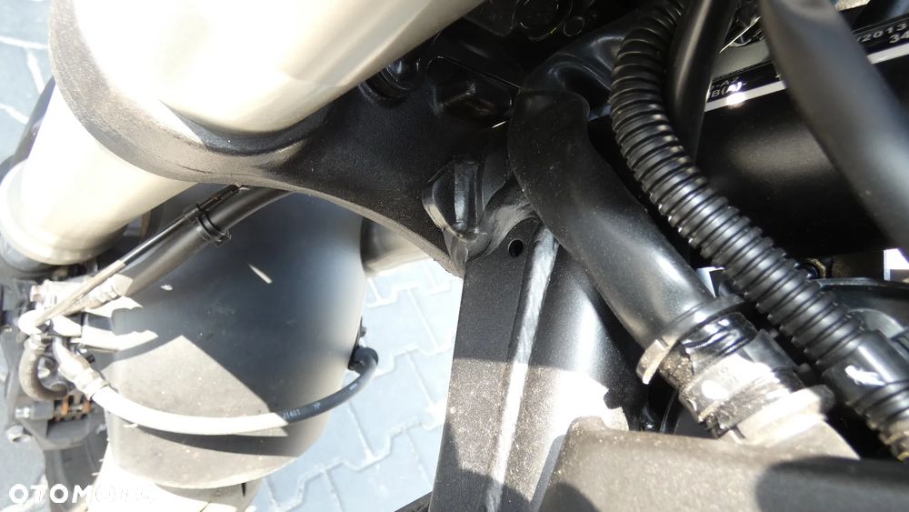 Honda Hornet - 16