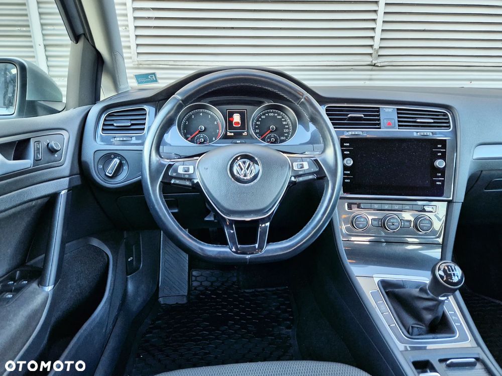 Volkswagen Golf VII 1.5 TSI BMT Comfortline - 21