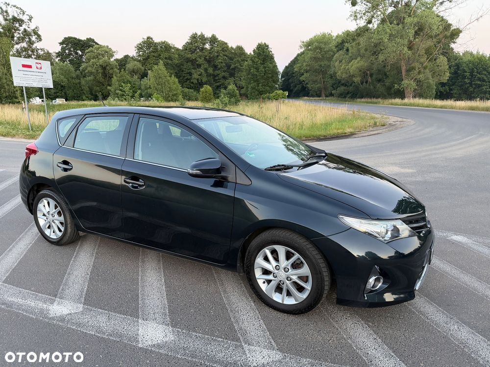 Toyota Auris 2.0 D-4D Dynamic - 26
