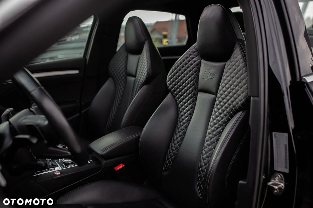 Audi S3 S tronic - 10