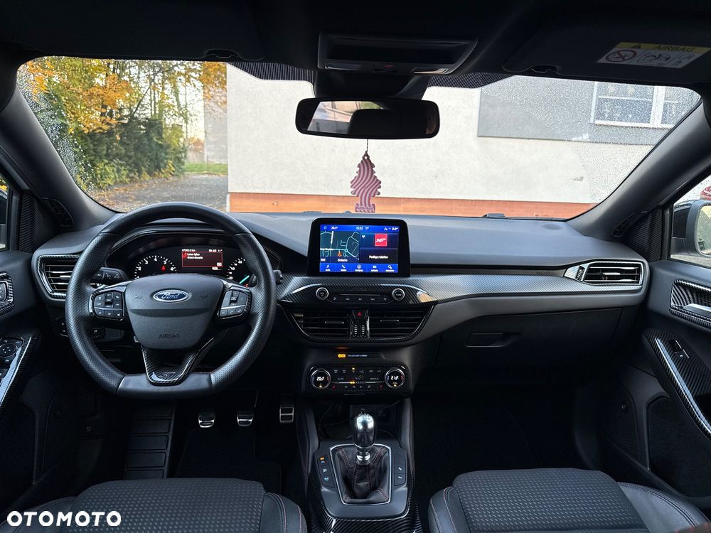 Ford Focus 1.5 EcoBoost STart-Stopp-System ST-LINE - 34