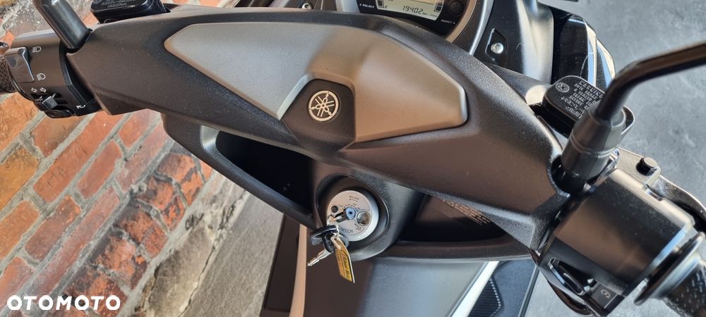 Yamaha NMAX - 4