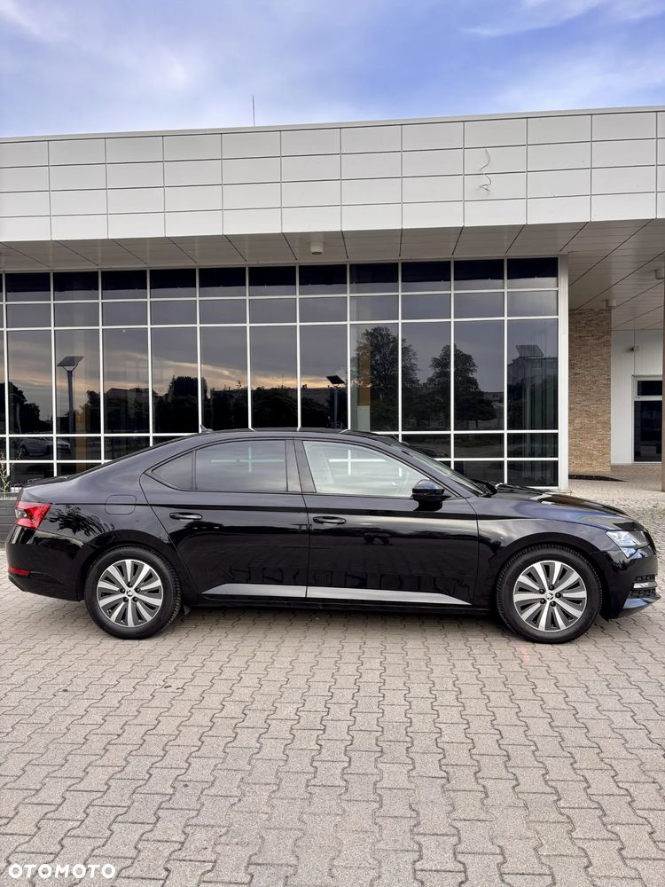 Skoda Superb 2.0 TDI SCR Style DSG - 1
