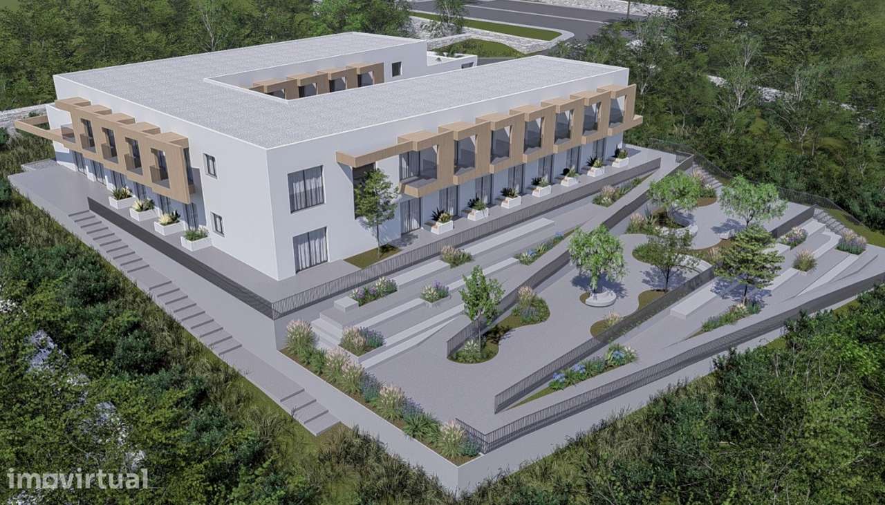 Amplo terreno, com projeto, à venda em São Brás de Alportel, Algarv - Grande imagem: 2/6
