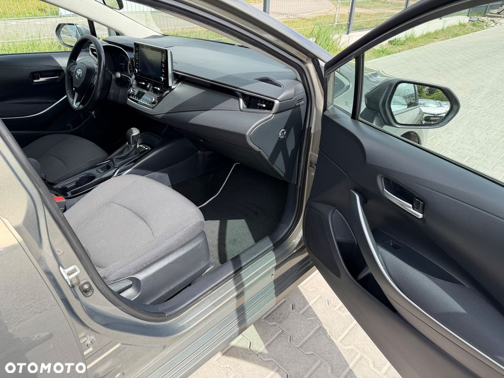Toyota Corolla 1.8 Hybrid Comfort - 22