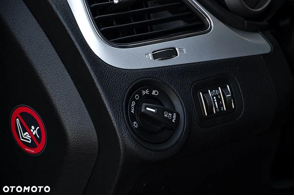 Fiat Freemont 2.4 16V VVT Automatik Lounge - 24