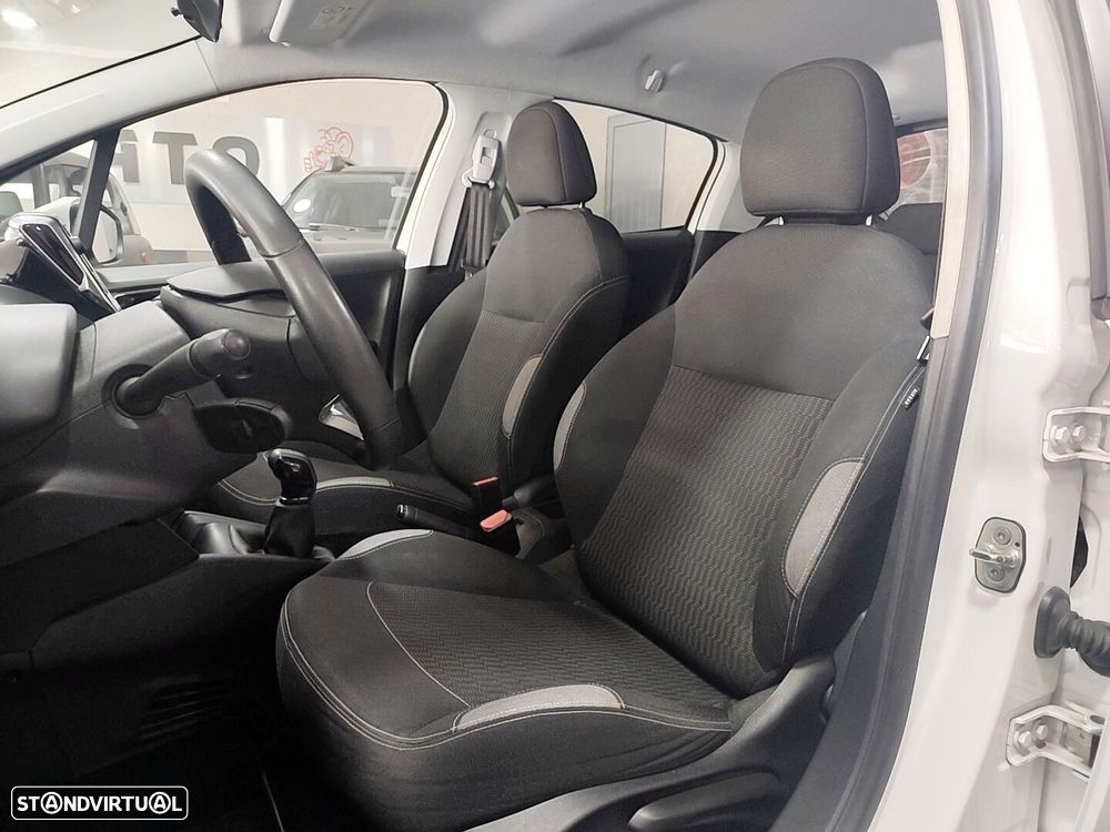 Peugeot 208 1.2 VTi Active - 12