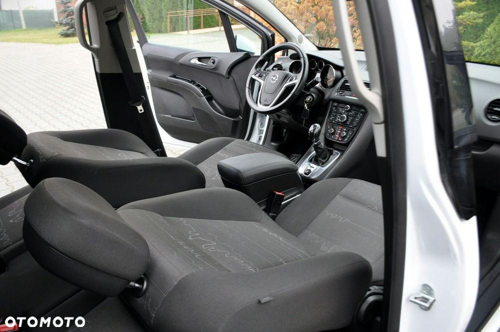 Opel Meriva - 24