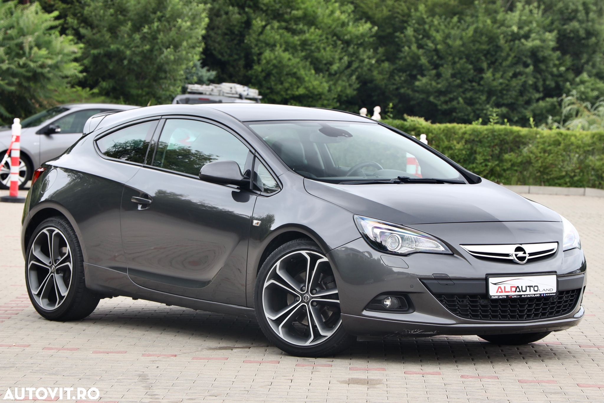 Opel Astra GTC 2.0 CDTI ecoFLEX Start/Stop Active - 3