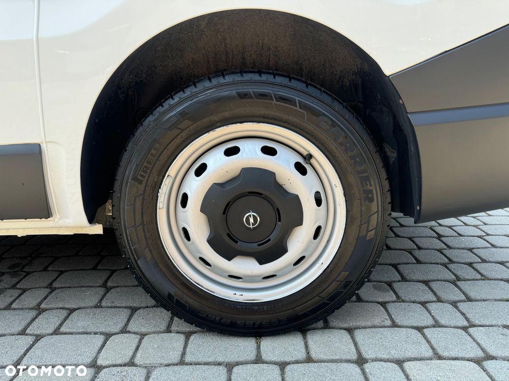 Opel Vivaro - 13