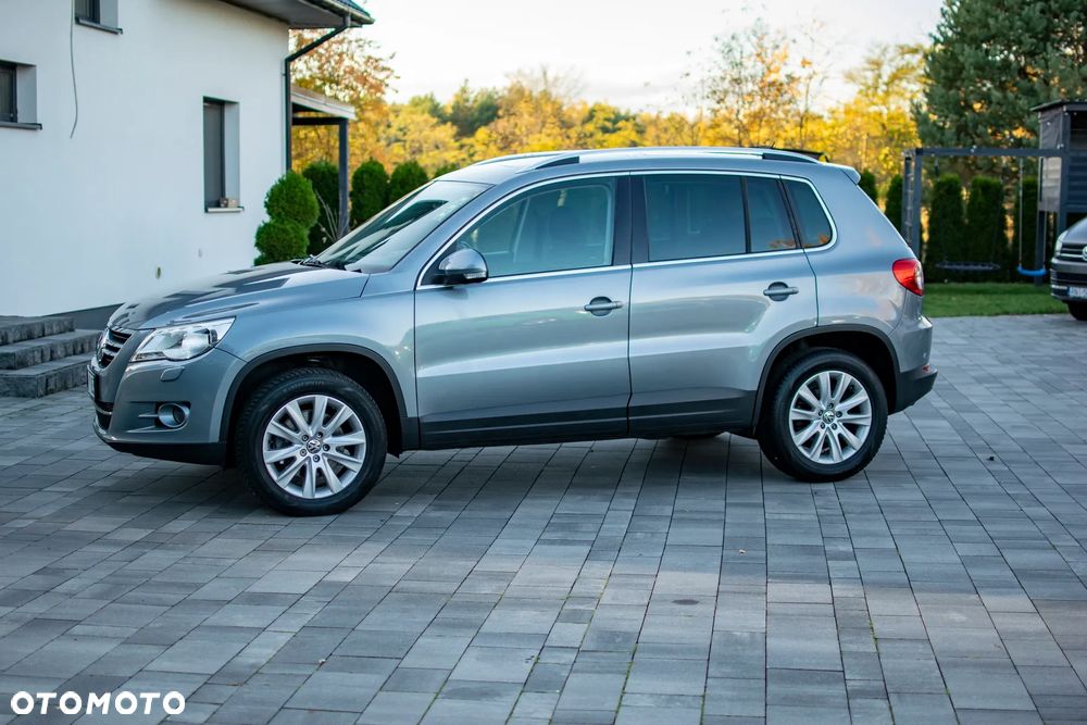Volkswagen Tiguan - 36