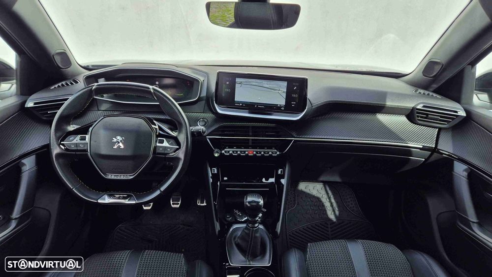 Peugeot 2008 1.2 PureTech GT Line - 16