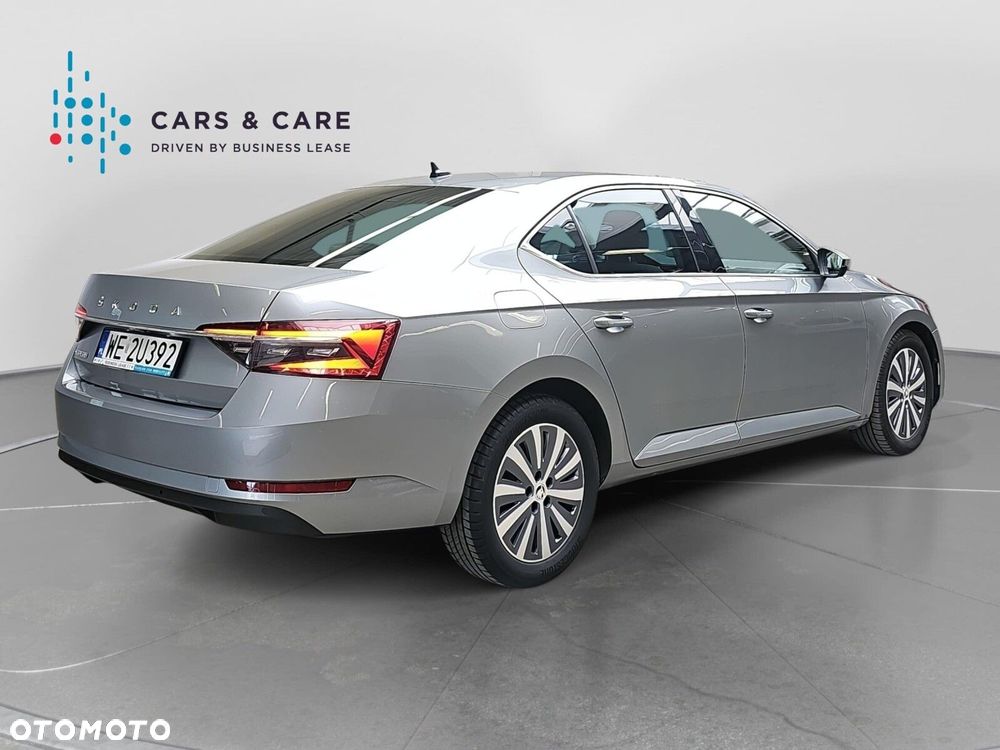 Skoda Superb 2.0 TDI SCR Style - 20
