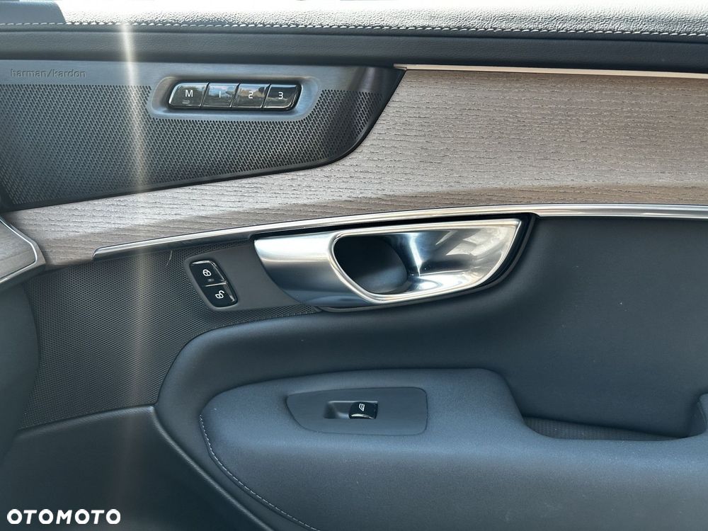Volvo XC 90 - 20