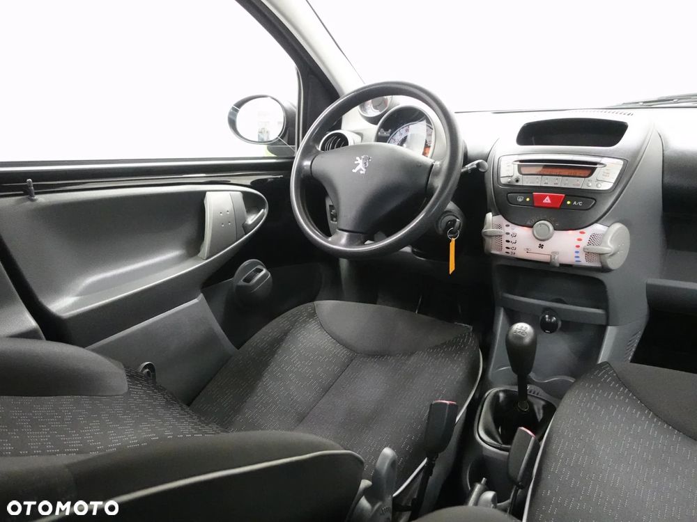 Peugeot 107 70 Filou - 31