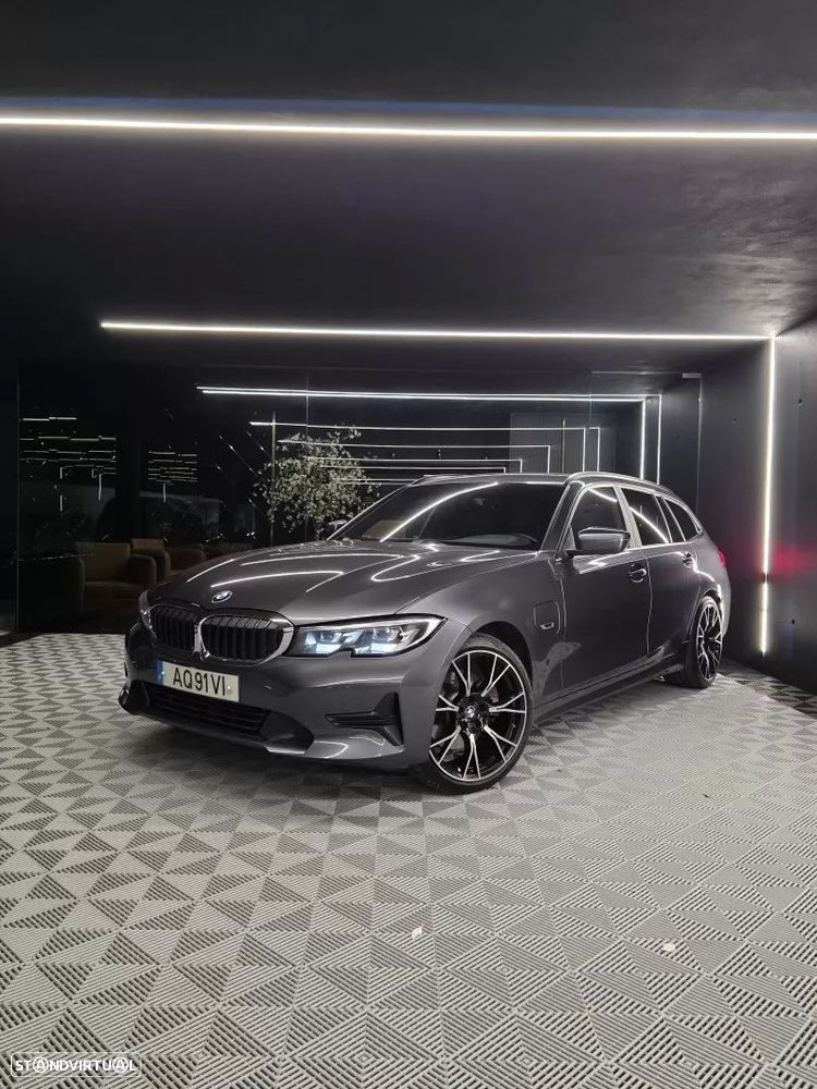BMW 320 e Line Sport Auto