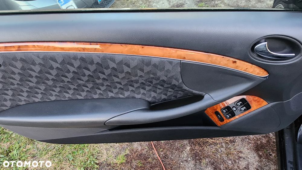 Mercedes-Benz CLK - 7