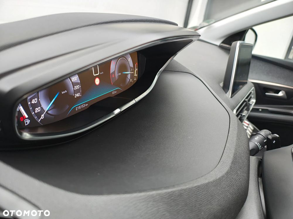 Peugeot 3008 BlueHDi 180 Stop & Start EAT8 Crossway - 33