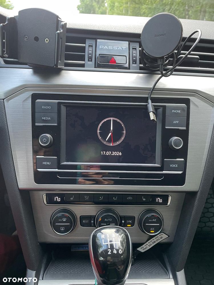 Volkswagen Passat 2.0 TDI EVO Essence - 17