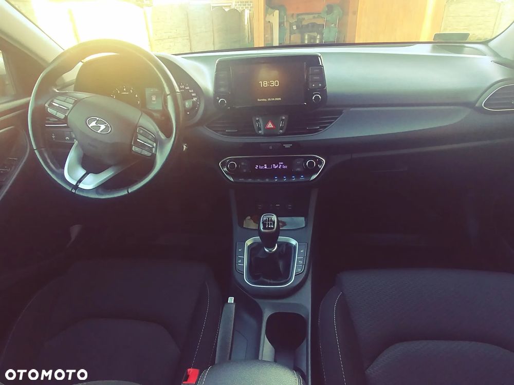 Hyundai i30 1.4 Comfort - 9