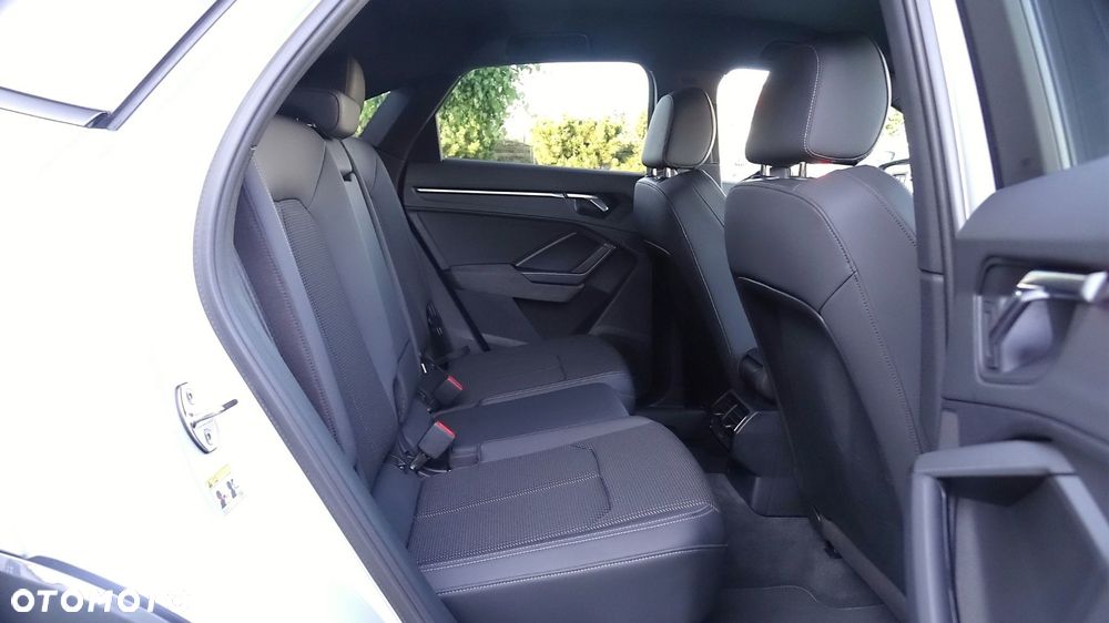 Audi Q3 Sportback - 27