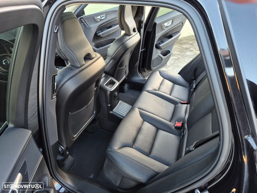 Volvo XC 60 2.0 T6 PHEV Inscription AWD - 6