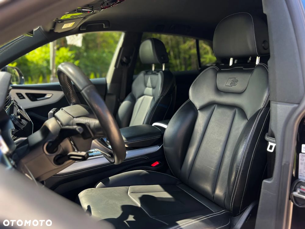 Audi Q8 - 25