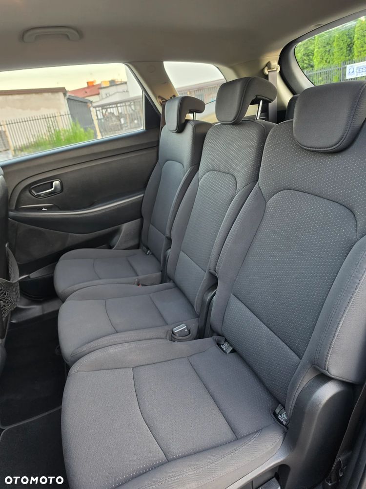 Kia Carens 1.7 CRDi XL 7os - 24