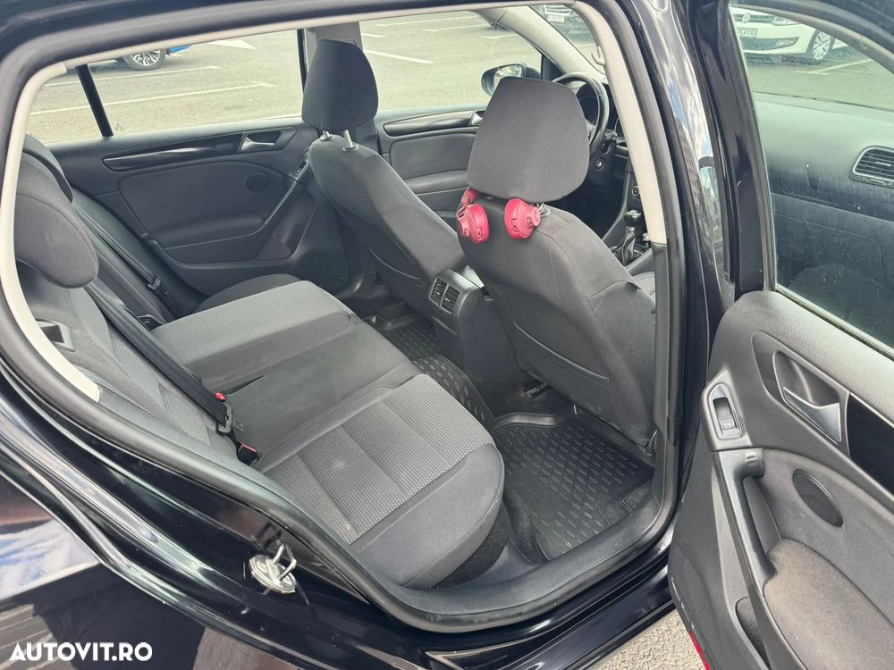 Volkswagen Golf - 12