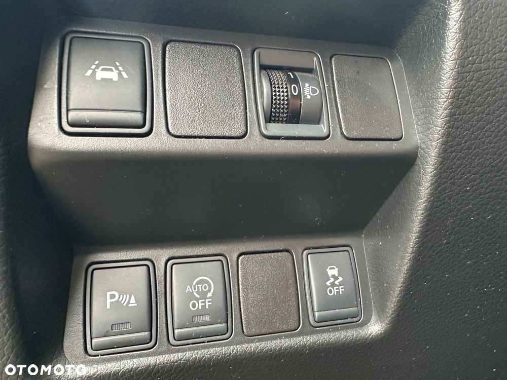 Nissan Qashqai 1.6 DIG-T Tekna - 17