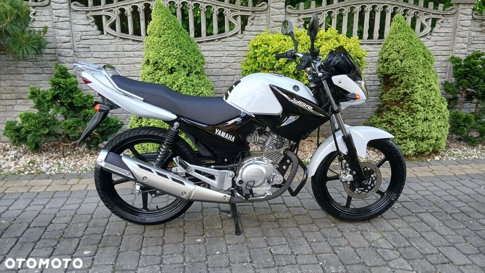 Yamaha YBR - 8