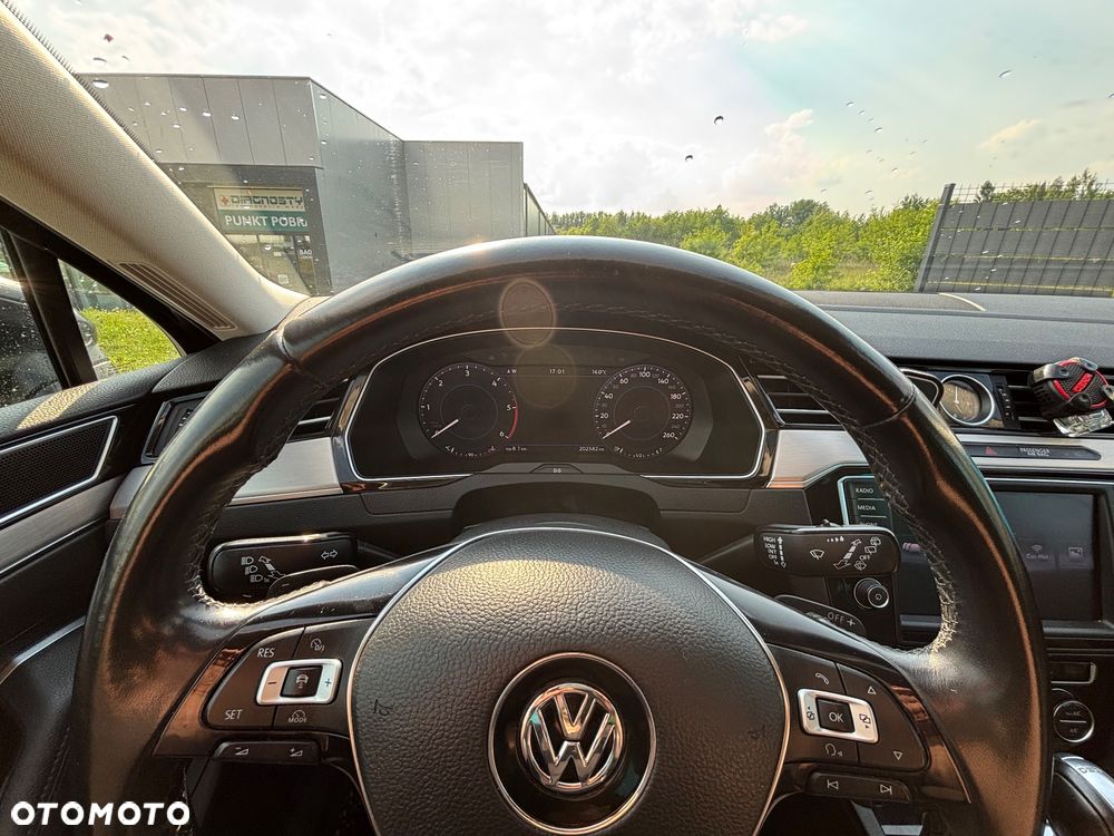 Volkswagen Passat 2.0 TDI BMT Comfortline DSG7 - 23