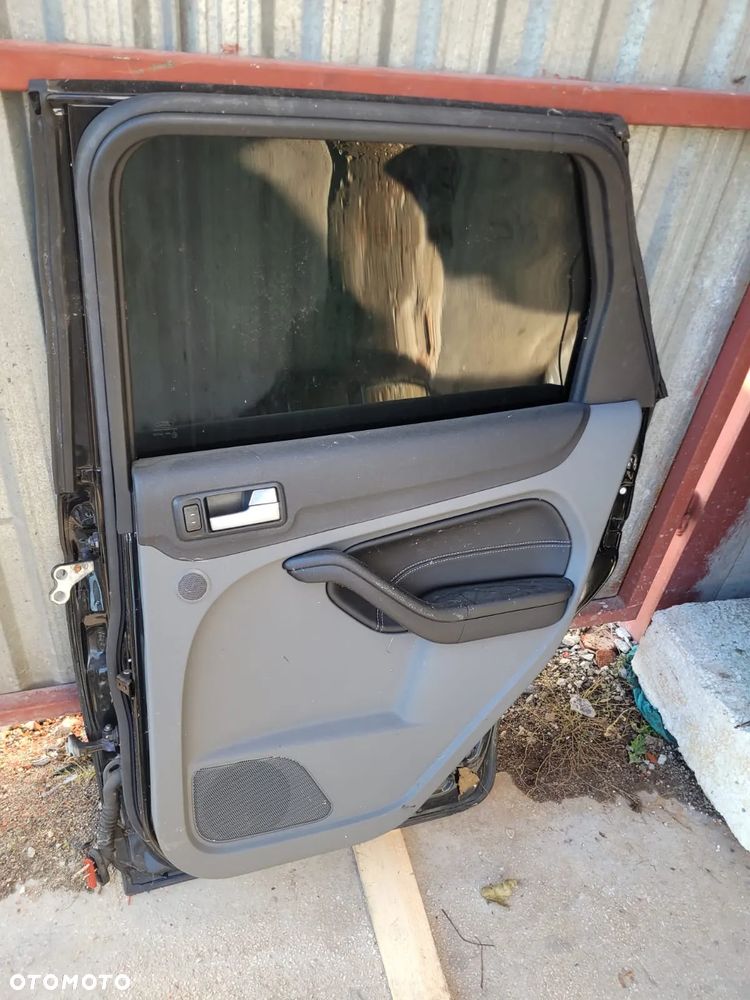 Ford Focus mk2 lift kombi drzwi lewy i tył , prawy tył - 3