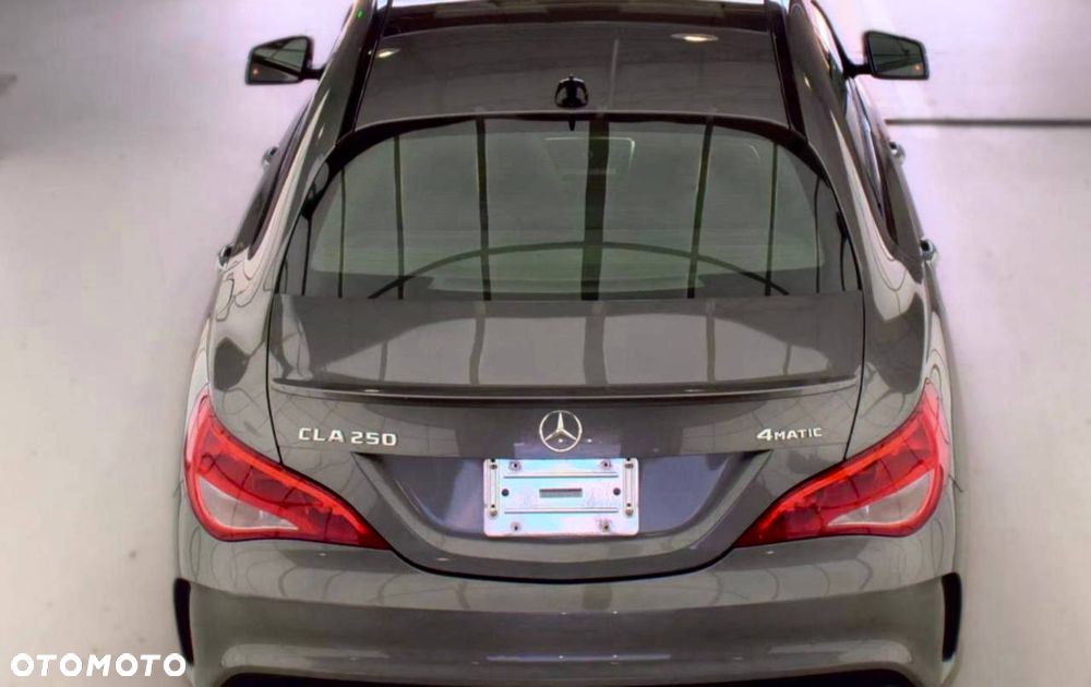 Mercedes-Benz CLA 250 4Matic 7G-DCT AMG Line - 6