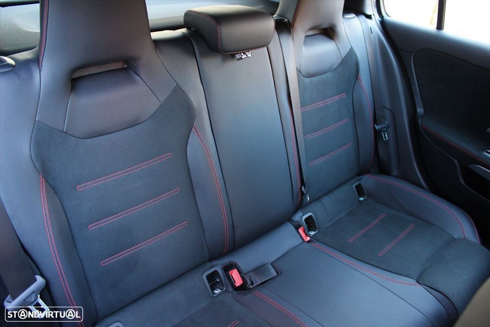 Mercedes-Benz A 200 d 8G-DCT AMG Line - 30