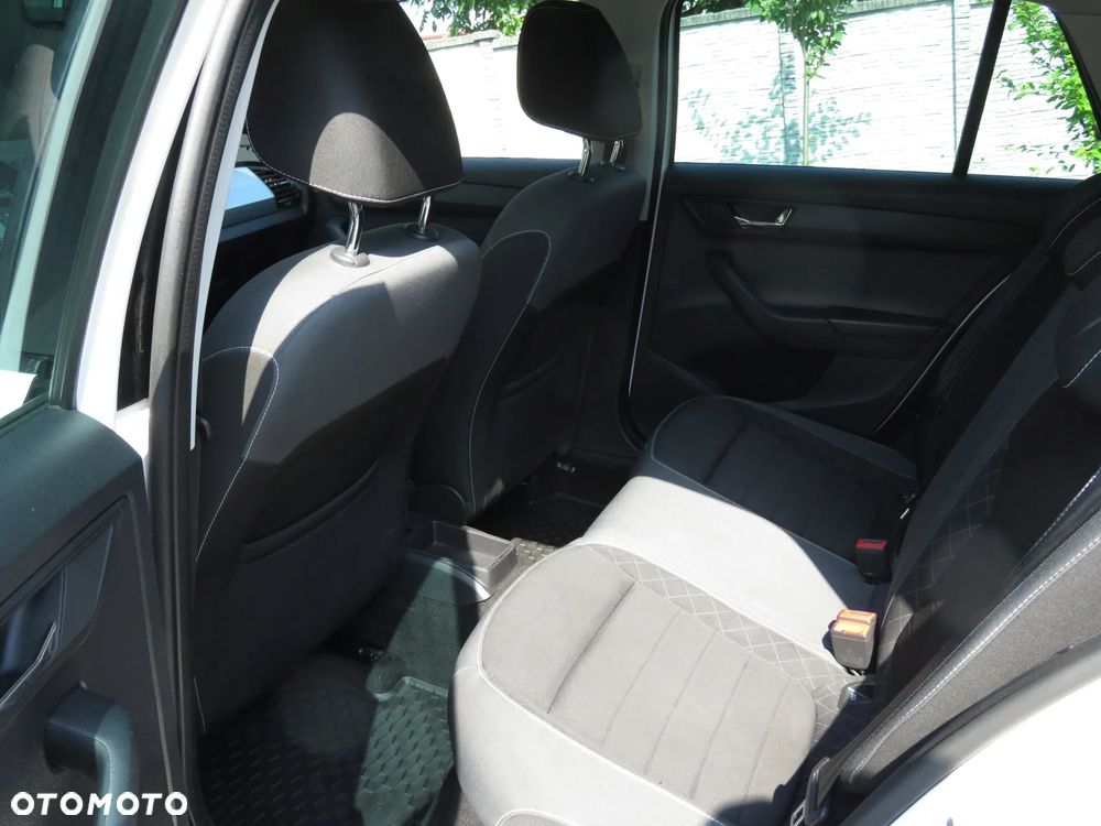 Skoda Fabia 1.0 Ambition Plus - 12