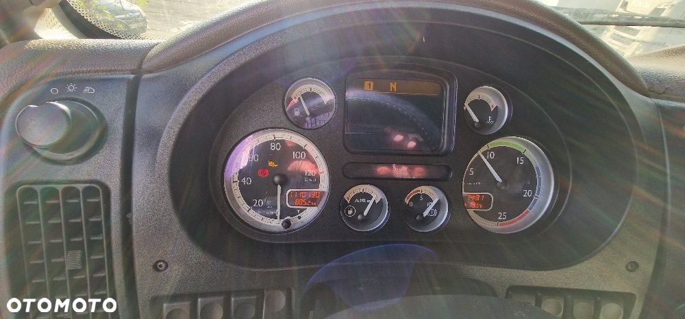 DAF - 12