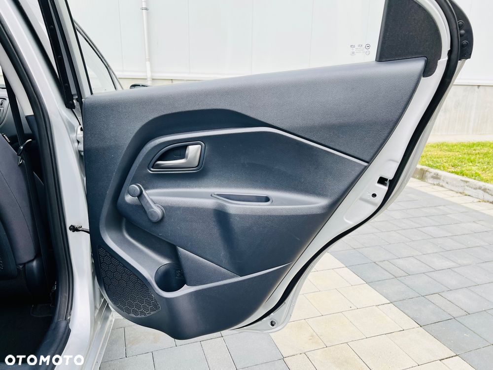 Kia Rio 1.2 Attract - 27