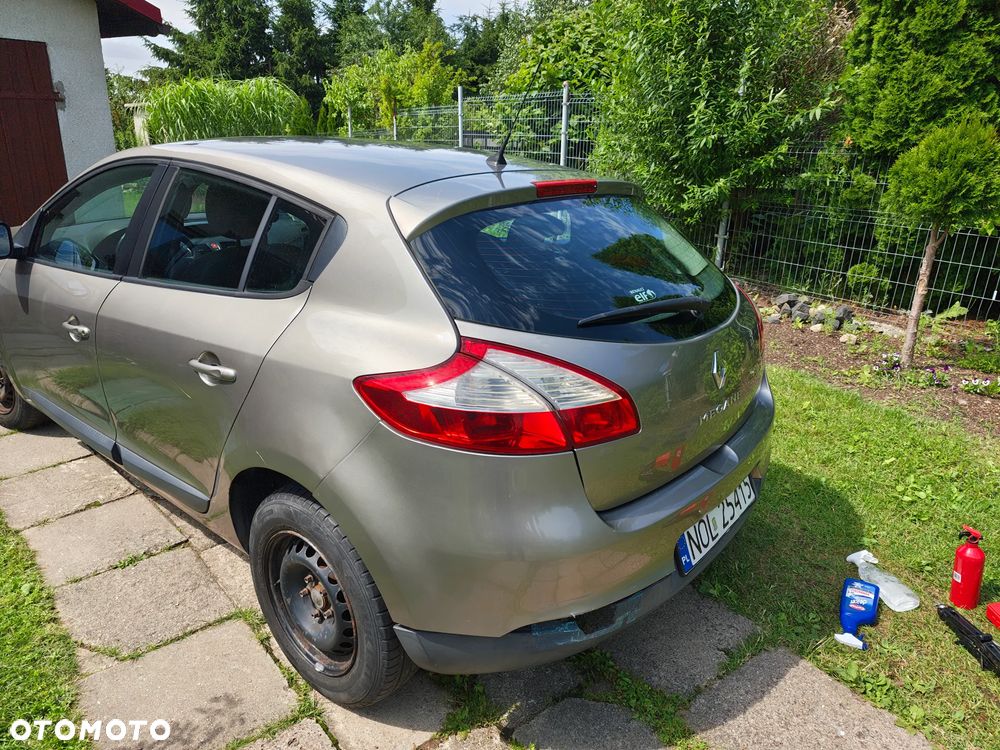 Renault Megane 1.6 16V Dynamique - 8