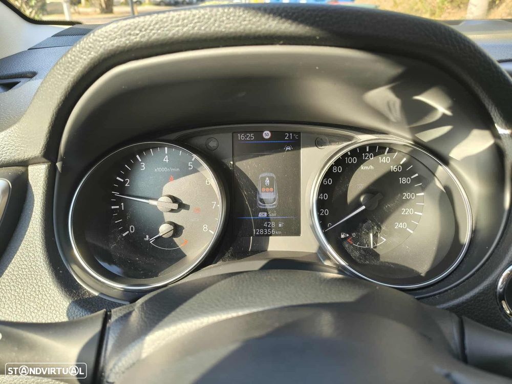 Nissan Qashqai 1.3 DIG-T N-Connecta J18 - 9