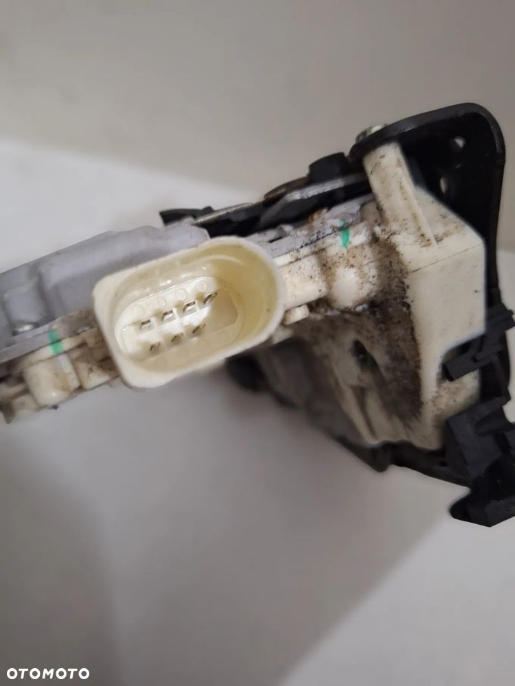 ZAMEK DRZWI PRAWYCH PRZEDNICH - SEAT LEON 2 -EUROPA - 3