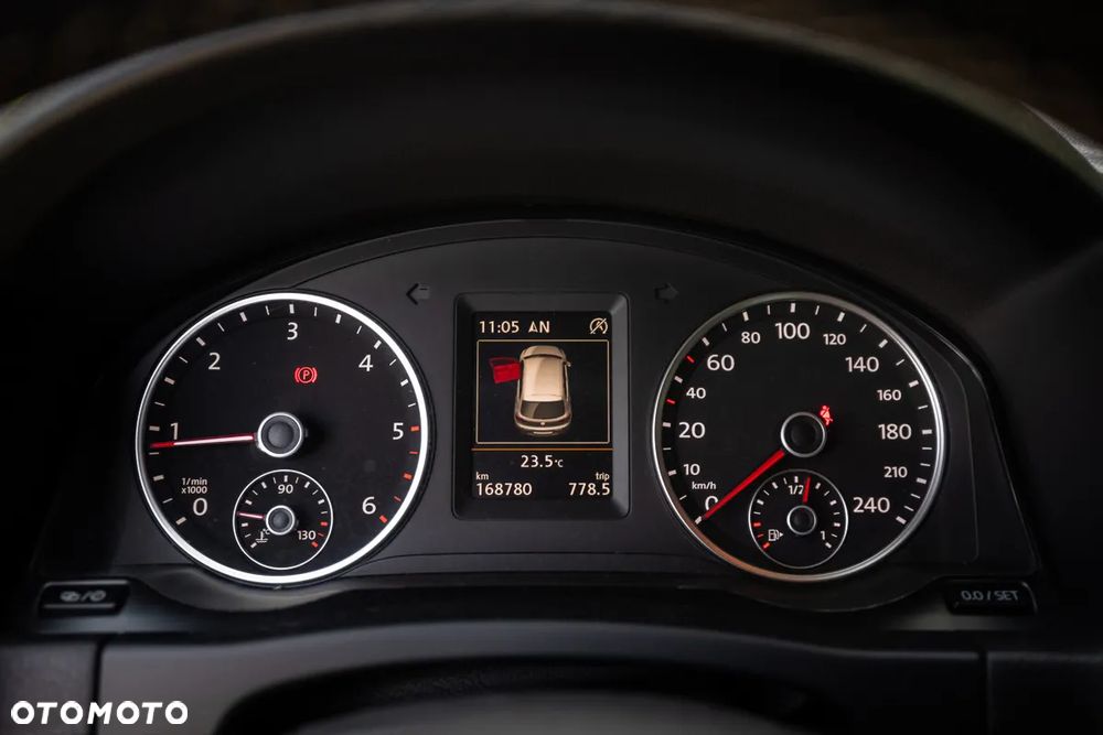 Volkswagen Tiguan 2.0 TDI SCR BlueMotion Technology Lounge Sport & Style - 33