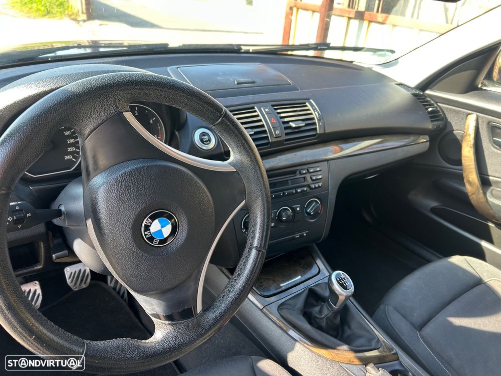 BMW 118 d Edition Exclusive - 13